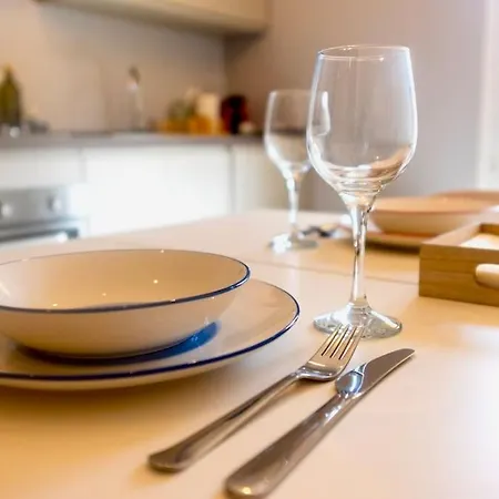 Modern Centraal Gelegen In Bologna. Appartement