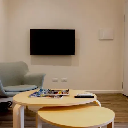 Appartement Modern Centraal Gelegen In Bologna. Bologna