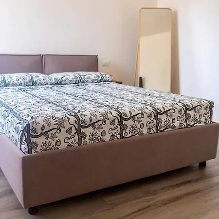 Apartamento Modern Gelegen In Bologna. Bolonia