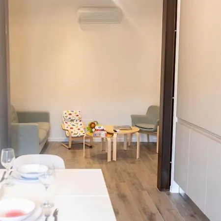 Modern Gelegen In Bologna.