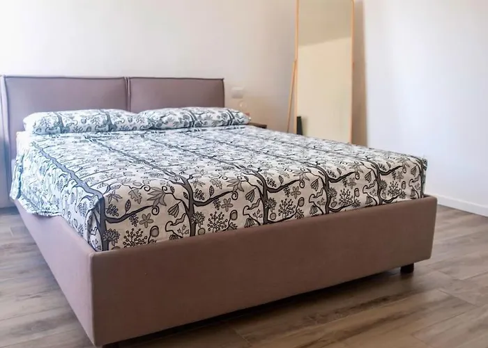 Apartamento Modern Gelegen In Bologna. Bolonia