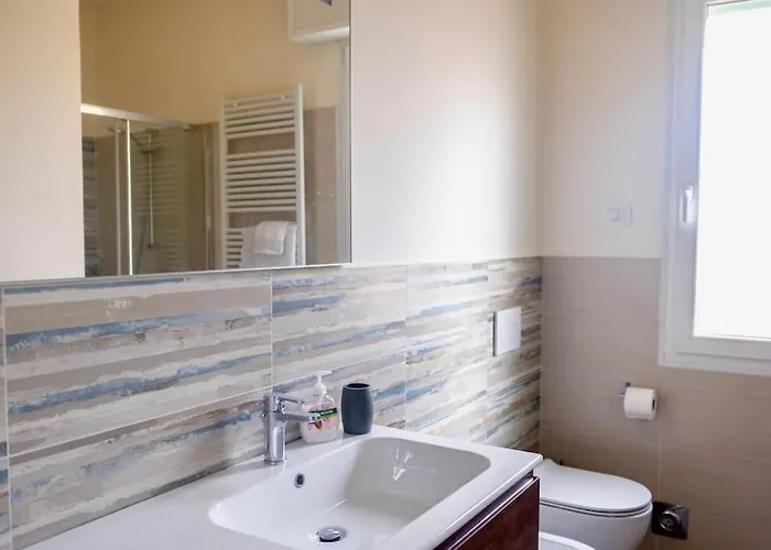 Apartamento Modern Gelegen In Bologna. *