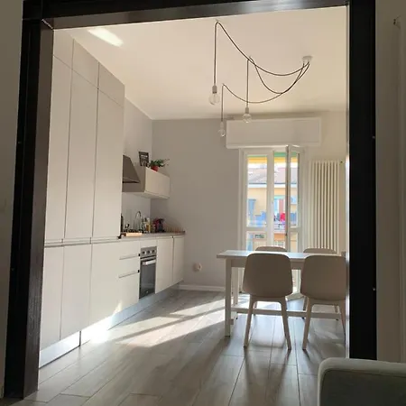 Apartman Modern Gelegen In Bologna.